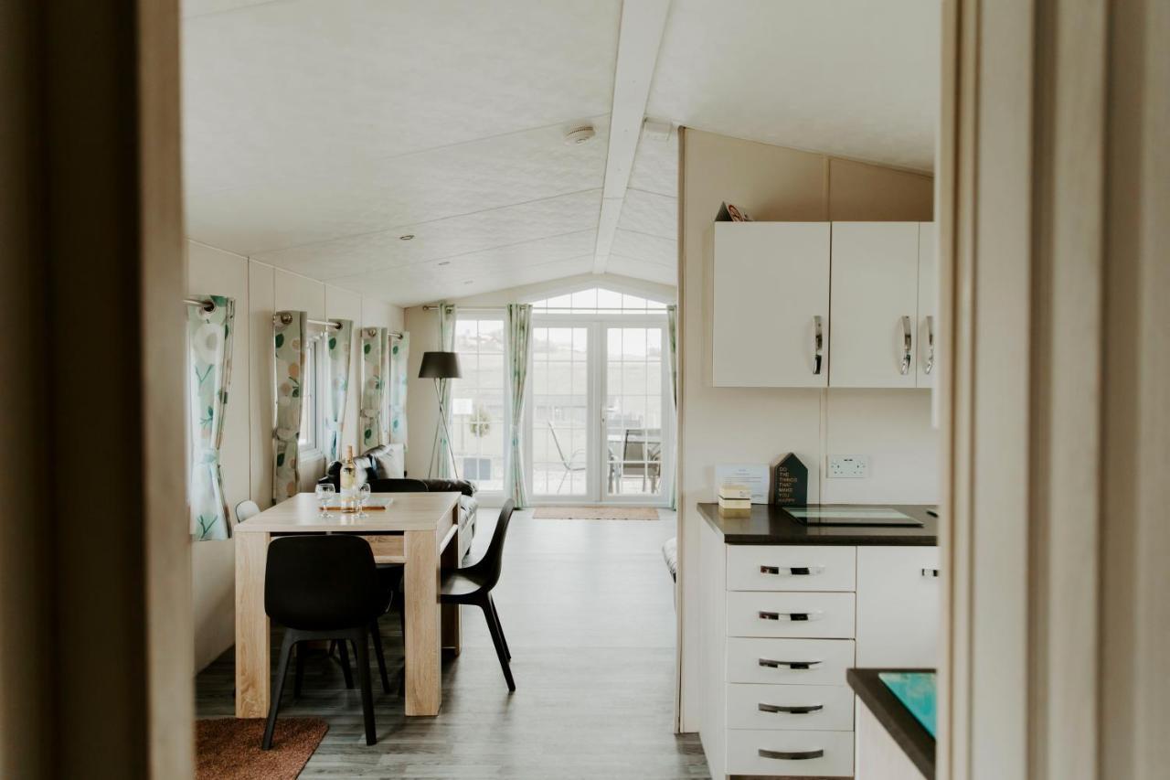 Fairview Farm Holiday Accommodation 14 Luxury Lodges, Cabins, Dog Friendly, Suitable For Couples, Families And Groups, Wedding Guests , Corporate Events, Sleeps 2-65 Guests In Ravenshead, Nottingham Near Sherwood Forest, Set In 88 Acres Esterno foto