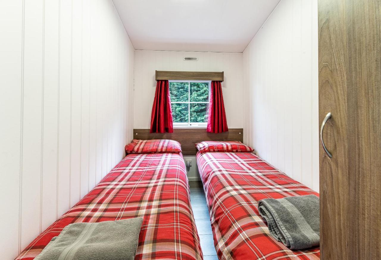 Fairview Farm Holiday Accommodation 14 Luxury Lodges, Cabins, Dog Friendly, Suitable For Couples, Families And Groups, Wedding Guests , Corporate Events, Sleeps 2-65 Guests In Ravenshead, Nottingham Near Sherwood Forest, Set In 88 Acres Esterno foto