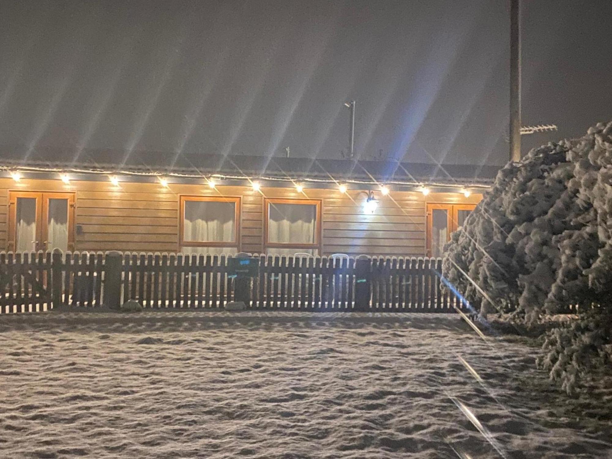Fairview Farm Holiday Accommodation 14 Luxury Lodges, Cabins, Dog Friendly, Suitable For Couples, Families And Groups, Wedding Guests , Corporate Events, Sleeps 2-65 Guests In Ravenshead, Nottingham Near Sherwood Forest, Set In 88 Acres Esterno foto